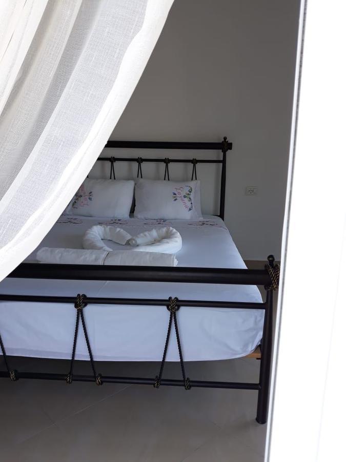Alex Apartments Sarande Exterior photo